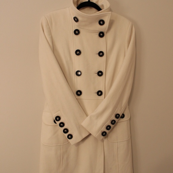 Elegant double-breasted white pea coat - Picture 2 of 3